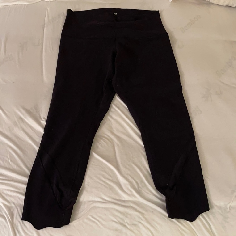 Black - Lululemon leggings - cropped